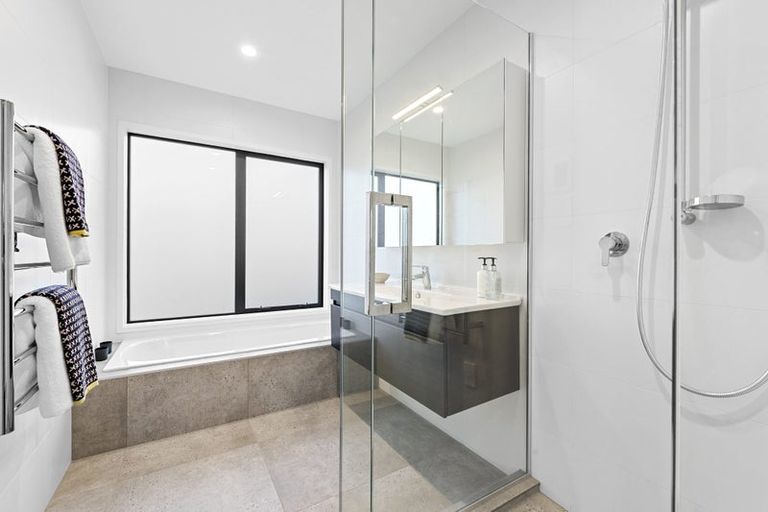 Photo of property in 4 Livingstone Street, Milford, Auckland, 0620