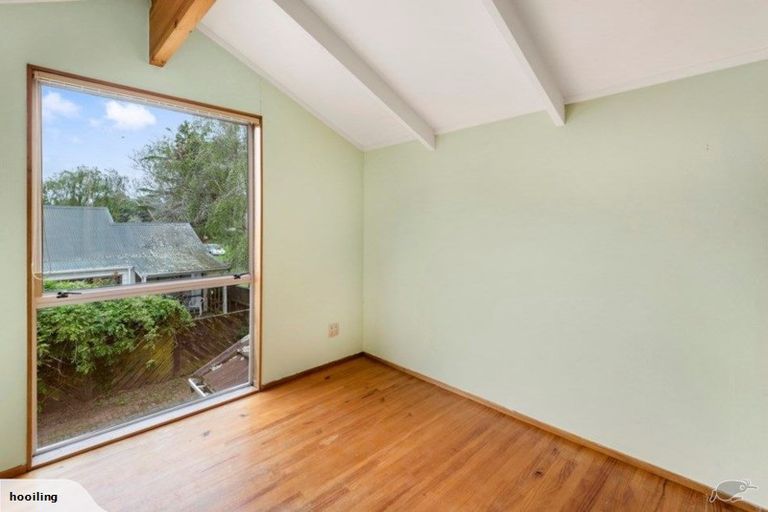 Photo of property in 6 Gloaming Place, Conifer Grove, Takanini, 2112