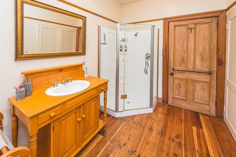 Photo of property in 11 Stark Street, Durie Hill, Whanganui, 4500