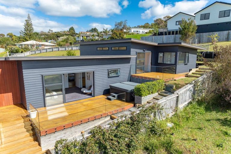 Photo of property in 5 Frangipani Street, Cable Bay, 0420