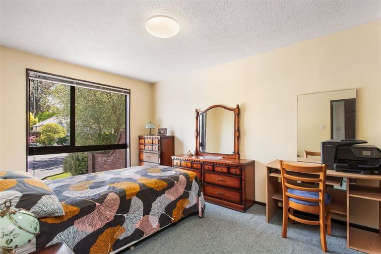 Photo of property in 1/18 Rembrandt Place, Burnside, Christchurch, 8053