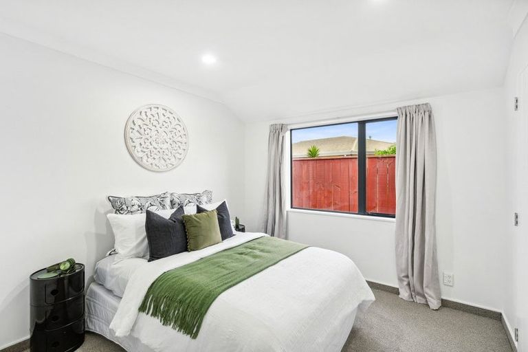 Photo of property in 170 Milne Drive, Paraparaumu, 5032