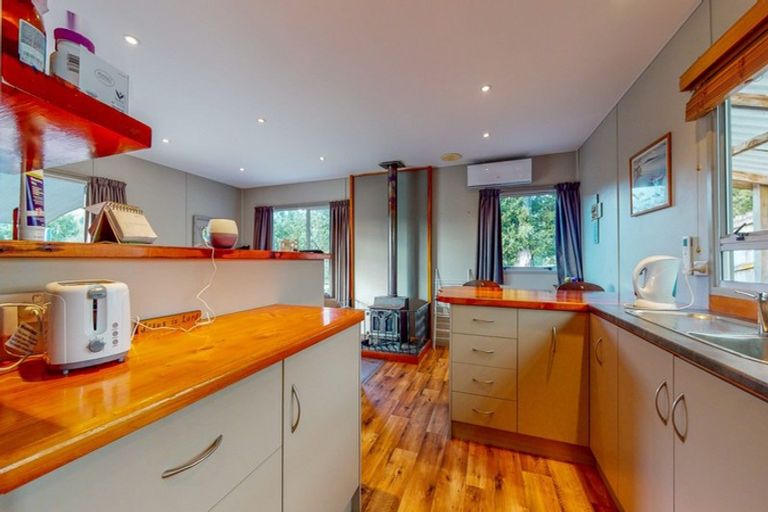 Photo of property in 1 John Cotter Road, Paeroa, 3674