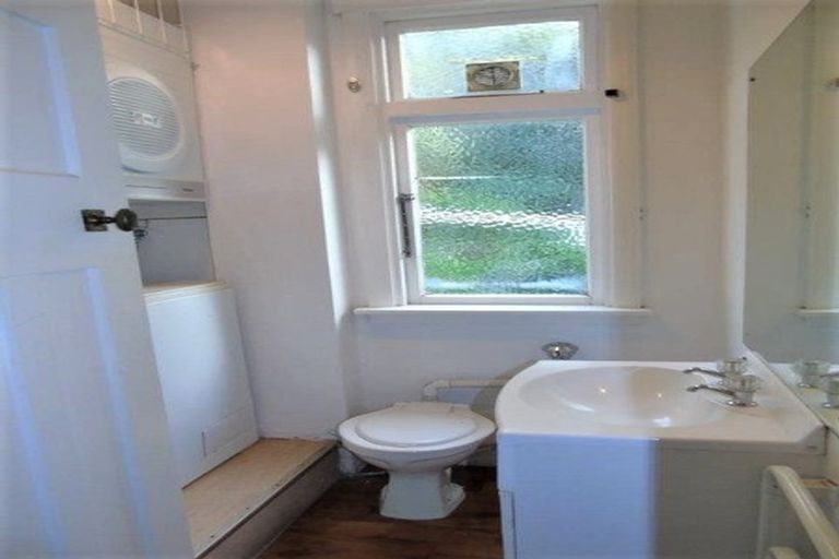 Photo of property in 21af1 Talavera Terrace, Kelburn, Wellington, 6012