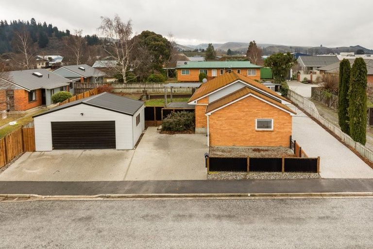Photo of property in 4 Orchard Place, Cromwell, 9310