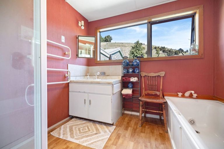 Photo of property in 48 Kingan Road, Luggate, Cromwell, 9383