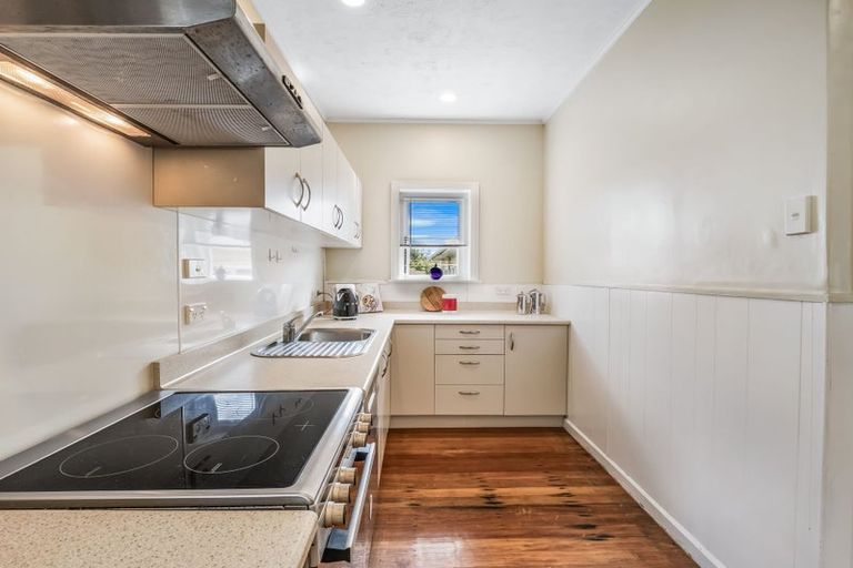 Photo of property in 31 Jackson Street, College Estate, Whanganui, 4500