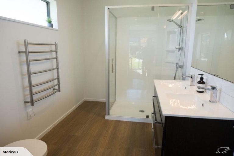 Photo of property in 18 Preston Avenue, West Melton, 7618