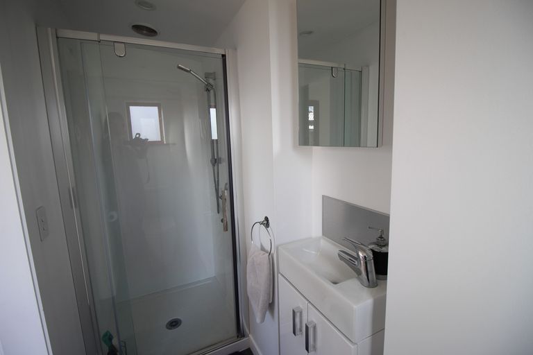 Photo of property in 16 Ashworth Street, Alexandra, 9320