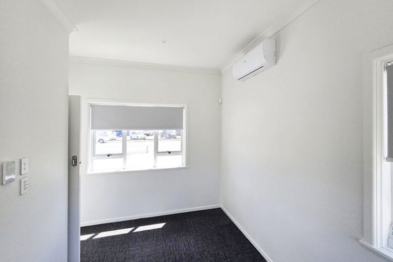 Photo of property in 26 Lee Road, Taradale, Napier, 4112