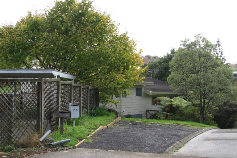 Photo of property in 74 Robbies Road, Shelly Park, Auckland, 2014
