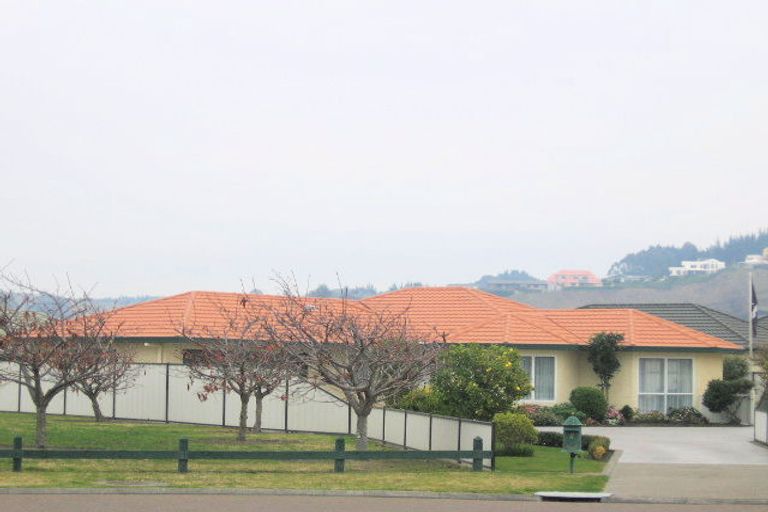 Property details for 17 Knightsbridge Place, Taradale, Napier, 4112