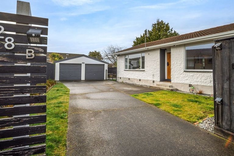 Photo of property in 2/28 Ingrid Street, Parklands, Christchurch, 8083