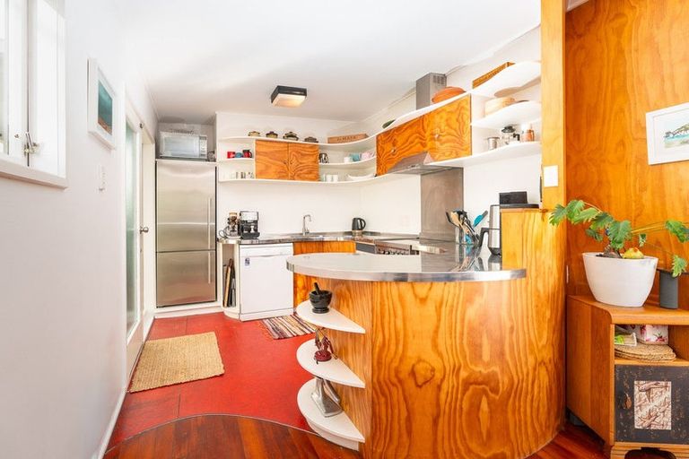 Photo of property in 31 Aro Street, Aro Valley, Wellington, 6021