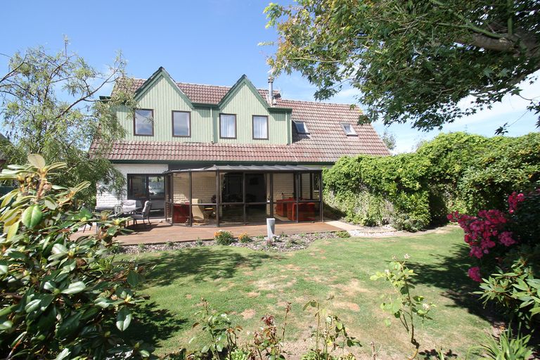 Photo of property in 10 Kent Place, Mosgiel, 9024