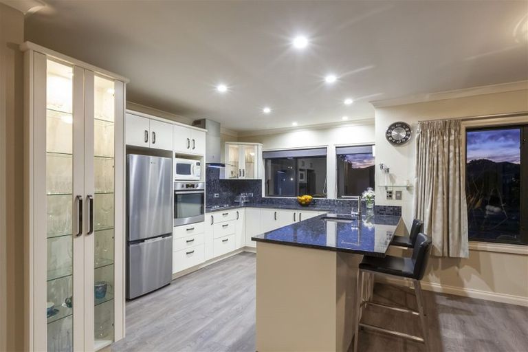 Photo of property in 4 Consort Close, Paraparaumu Beach, Paraparaumu, 5032