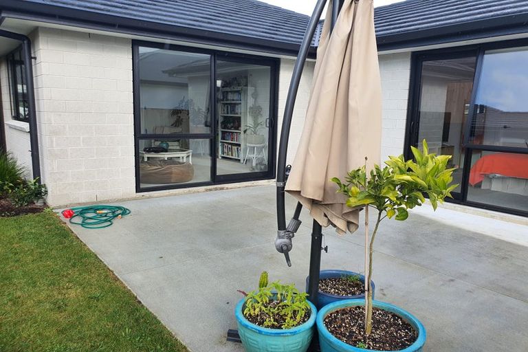 Photo of property in 49b Western Avenue, Omokoroa, 3172