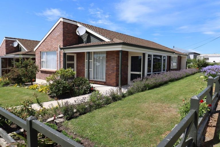 Photo of property in 49 Arun Street, South Hill, Oamaru, 9400