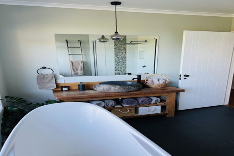 Photo of property in 2320 Awhitu Road, Awhitu, Waiuku, 2684