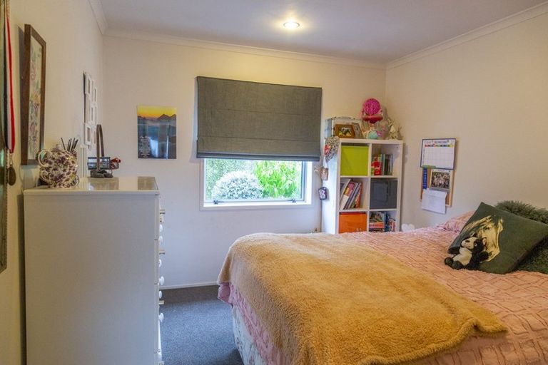 Photo of property in 8 Ngahana Place, Turangi, 3334