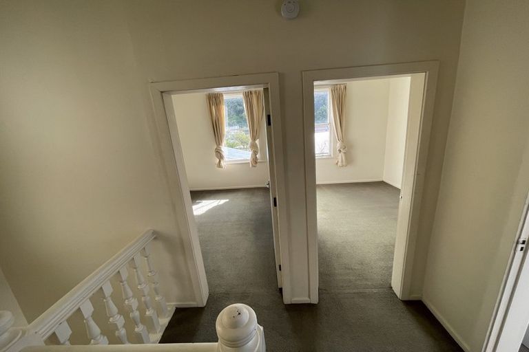 Photo of property in 72-76 Tasman Street, Mount Cook, Wellington, 6021