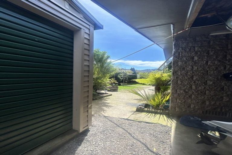 Photo of property in 51 Kent Street, Picton, 7220