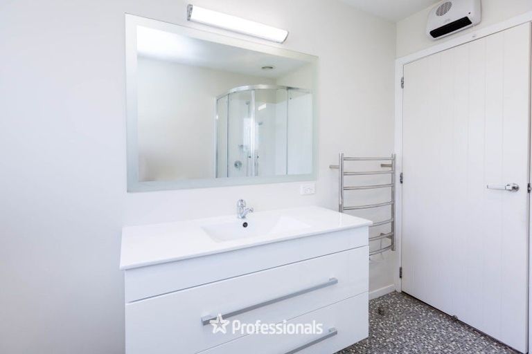 Photo of property in 3 Poulson Grove, Trentham, Upper Hutt, 5018