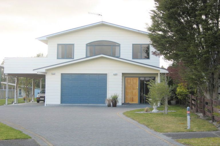 Photo of property in 11 Kapuka Place, Wharewaka, Taupo, 3330