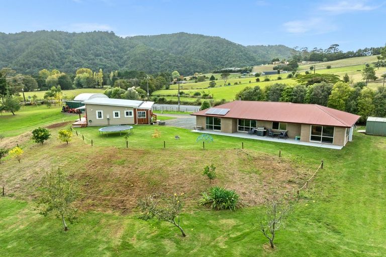 Photo of property in 6 Tavinor Road, Otaika, Whangarei, 0170