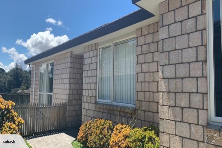 Photo of property in 18 Norman Close, The Gardens, Auckland, 2105