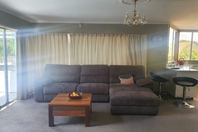 Photo of property in 4 Inglewood Place, Avonhead, Christchurch, 8042