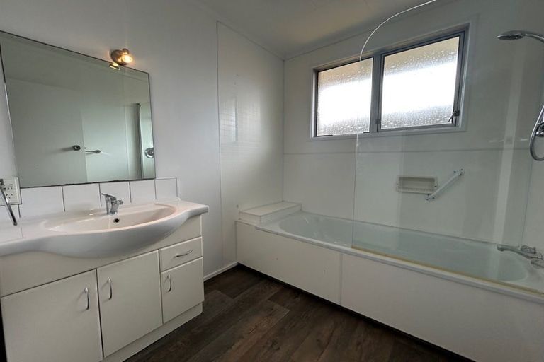 Photo of property in 26 Disraeli Street, Westport, 7825