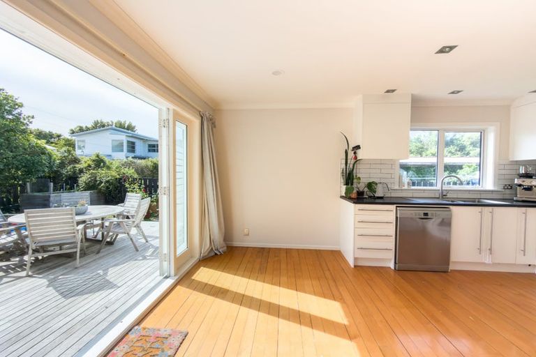 Photo of property in 75 Clifford Road, Johnsonville, Wellington, 6037
