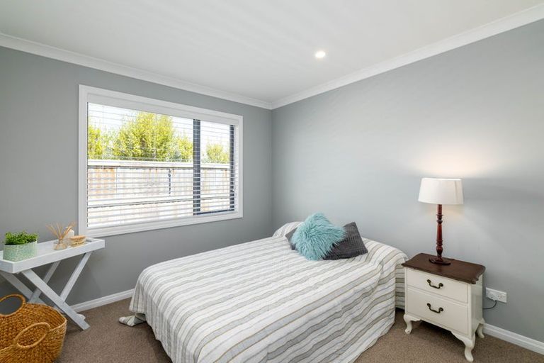 Photo of property in 14 Ballinger Place, Kaiapoi, 7630