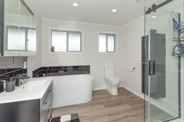 Photo of property in 63 Kahukura Avenue, Waitarere Beach, Levin, 5510