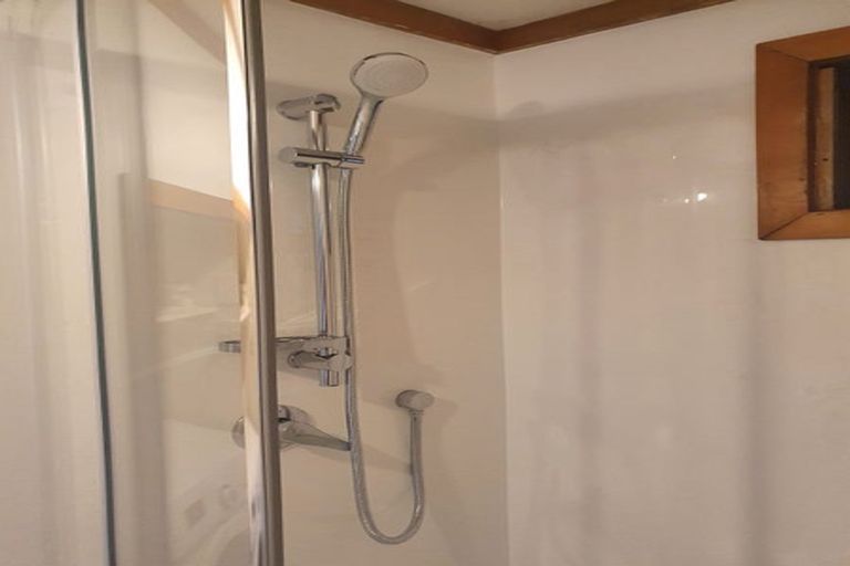 Photo of property in 1/295 East Coast Road, Mairangi Bay, Auckland, 0630