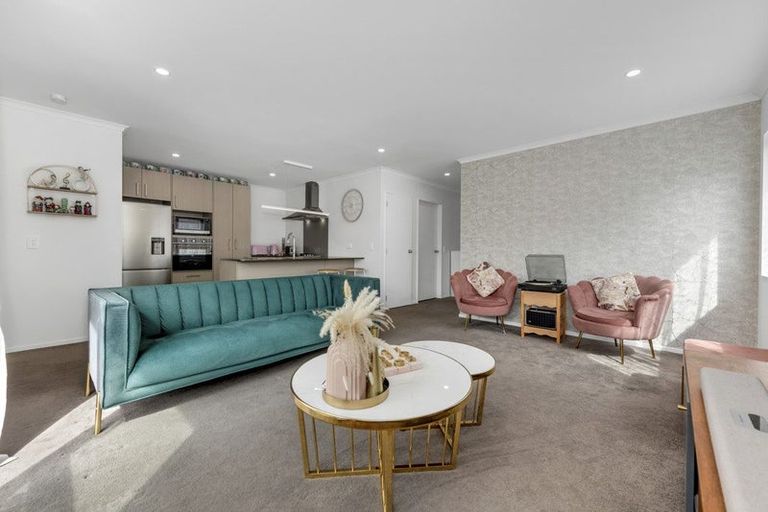 Photo of property in 25 Kapowai Boulevard, Takanini, 2112