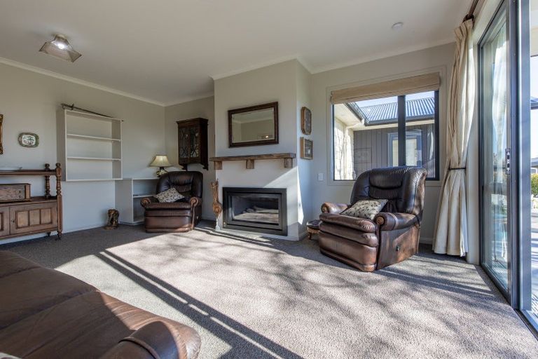 Photo of property in 11 Apatu Place, Waipukurau, 4200