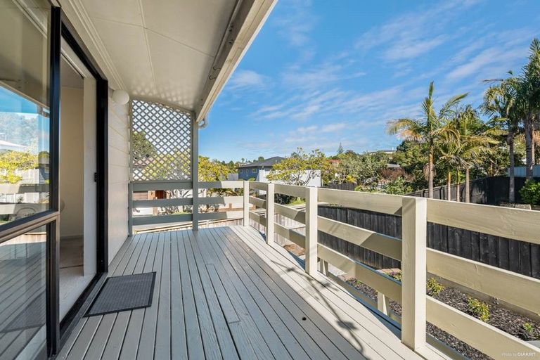 Photo of property in 2/47 Lavery Place, Sunnynook, Auckland, 0632