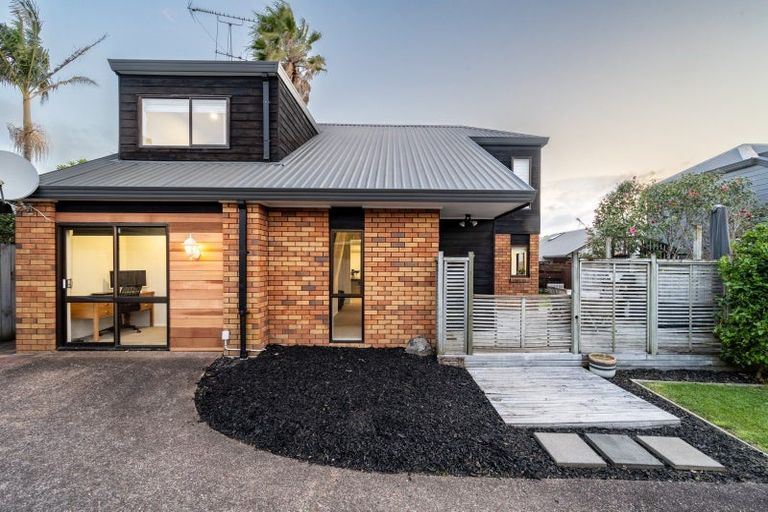 Photo of property in 4/72 Moore Street, Howick, Auckland, 2014