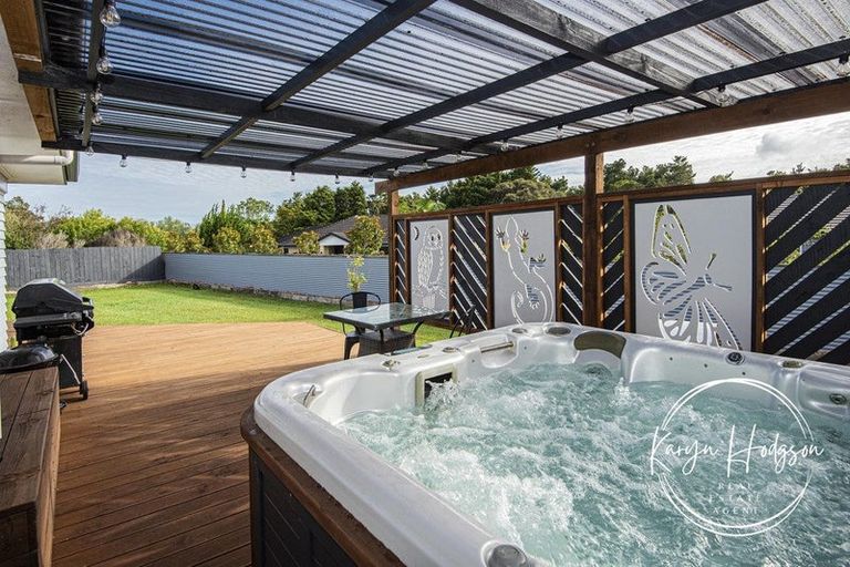 Photo of property in 2083a Paparoa Valley Road, Paparoa, 0571