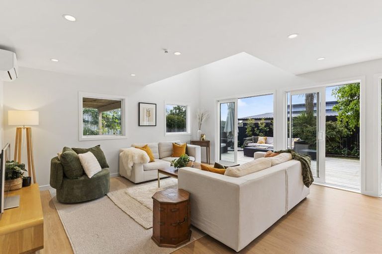 Photo of property in 2/46 Aramoana Avenue, Devonport, Auckland, 0624