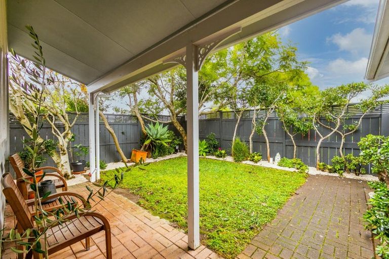 Photo of property in 47 Moa Road, Point Chevalier, Auckland, 1022