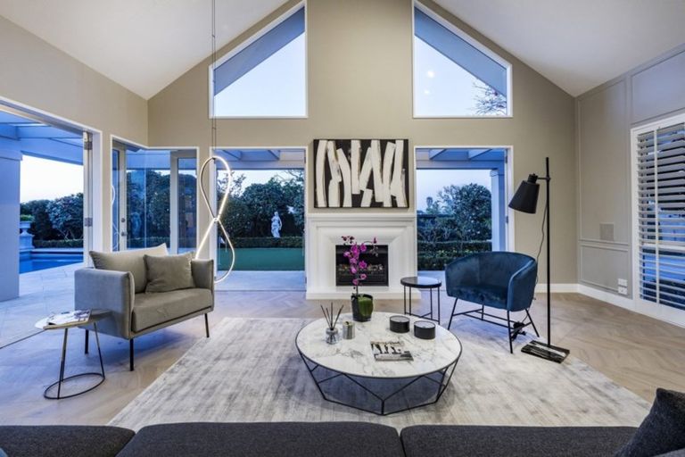 Photo of property in 286 Hurstmere Road, Takapuna, Auckland, 0622