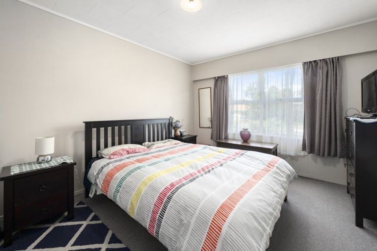 Photo of property in 30 Basley Road, Owhata, Rotorua, 3010