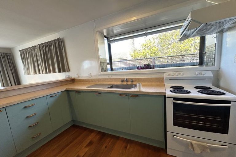 Photo of property in 64 Oriana Crescent, Hornby, Christchurch, 8042