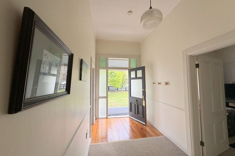 Photo of property in 12 Grant Street, Dannevirke, 4930