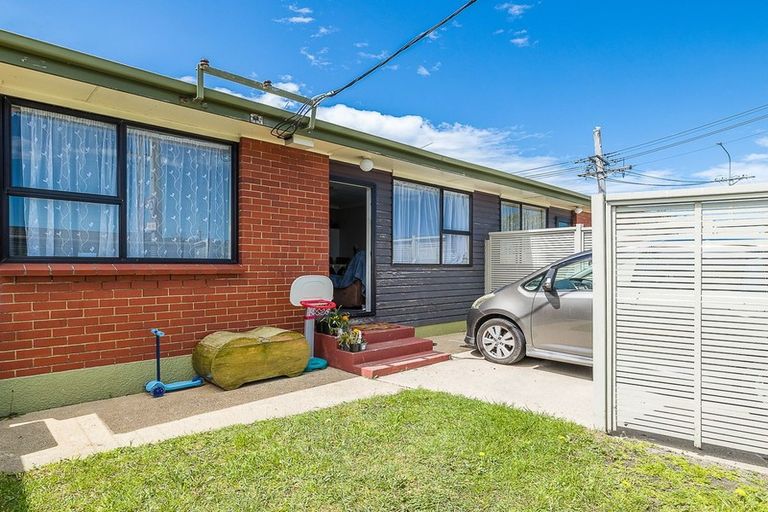 Photo of property in 105 Queens Drive, Saint Kilda, Dunedin, 9012