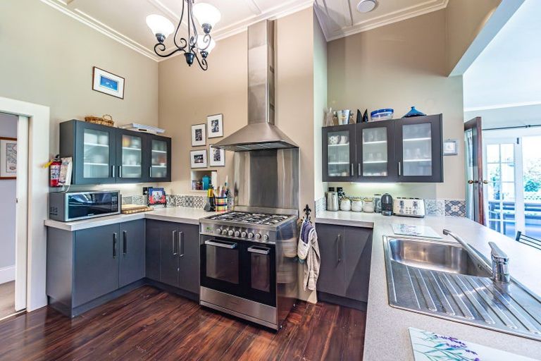 Photo of property in 29 Mount View Road, Bastia Hill, Whanganui, 4500