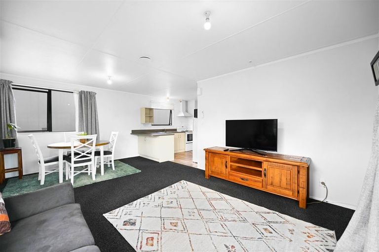 Photo of property in 10b Claude Street, Fairfield, Hamilton, 3214